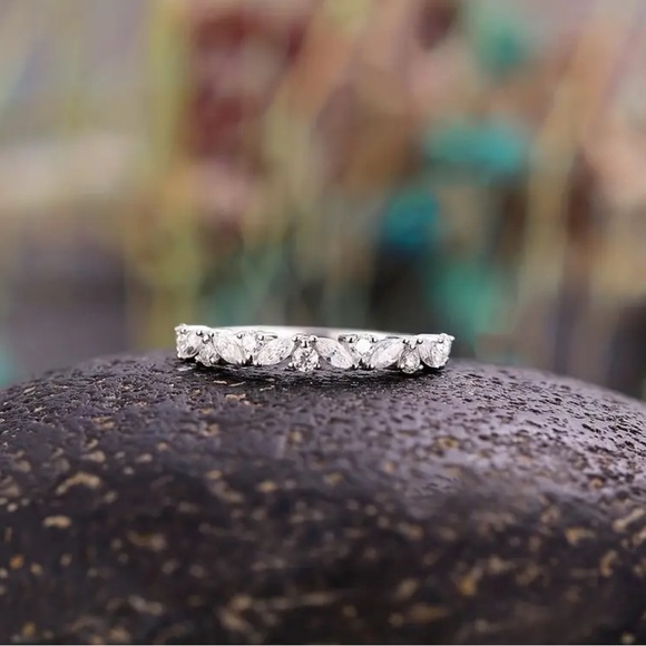 - -Beautiful Lux Petite Pear& Round Cut Lab Created Diamond Band - Picture 15 of 16